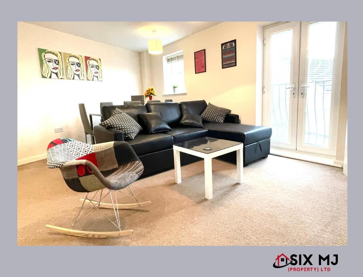 Chichele House, Sleeps 8, Nr Rushden Lakes, Allocated Parking, Corporate Welcome Higham Ferrers Екстер'єр фото